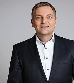 Stephan Preishuber Stephan Preishuber
